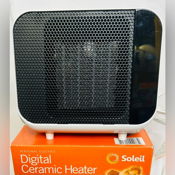 Soleil Electric Digital Ceramic Heater 1500W White Portable Compact Indoor Heatr - Picture 2 of 7
